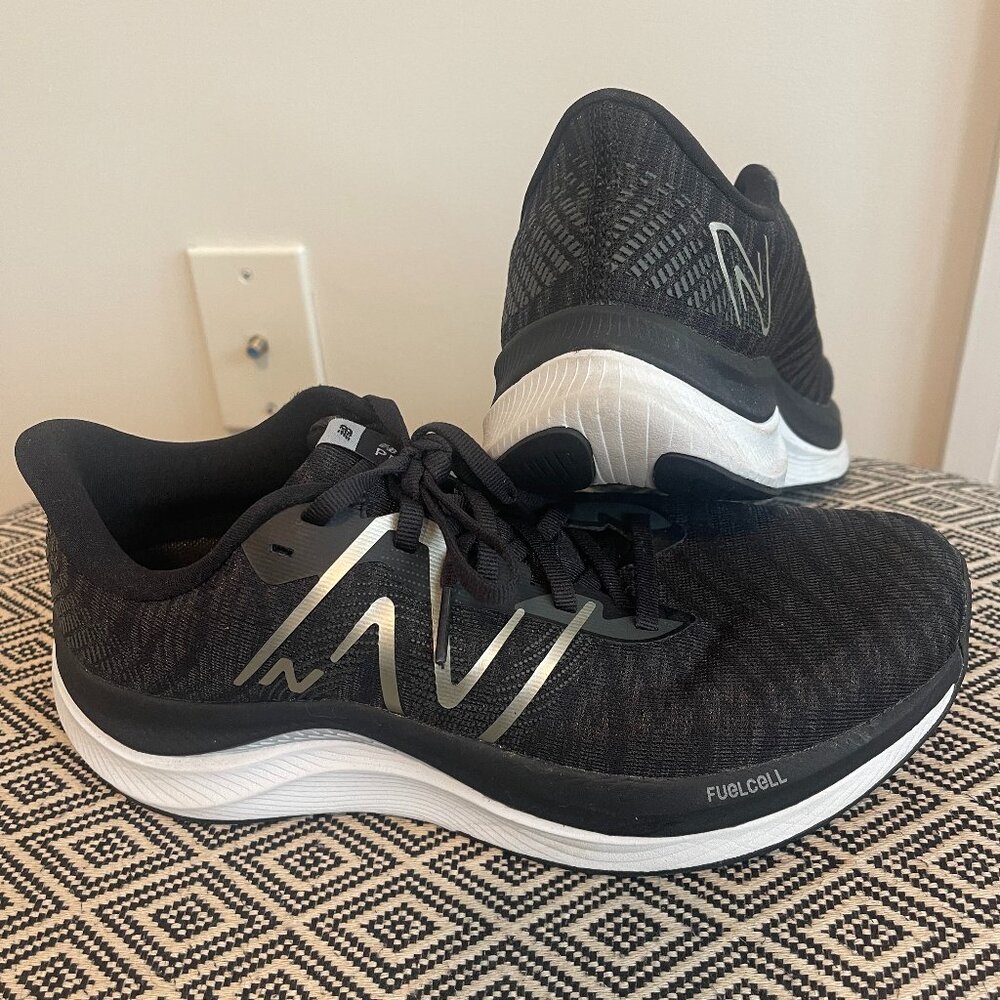New Balance Women's FuelCell Propel v4 (NEW)